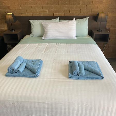 نارانديرا Camellia Motel المظهر الخارجي الصورة