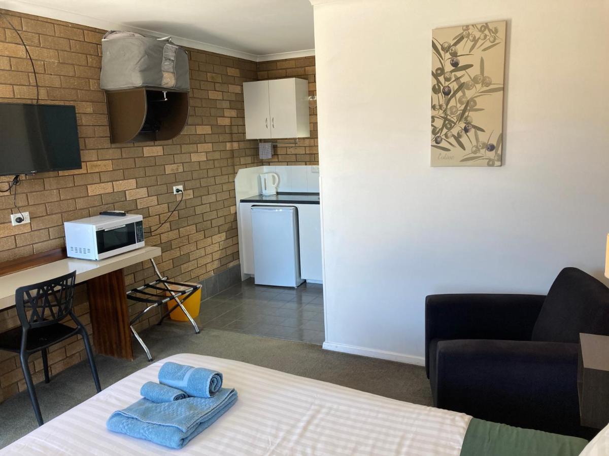 نارانديرا Camellia Motel المظهر الخارجي الصورة