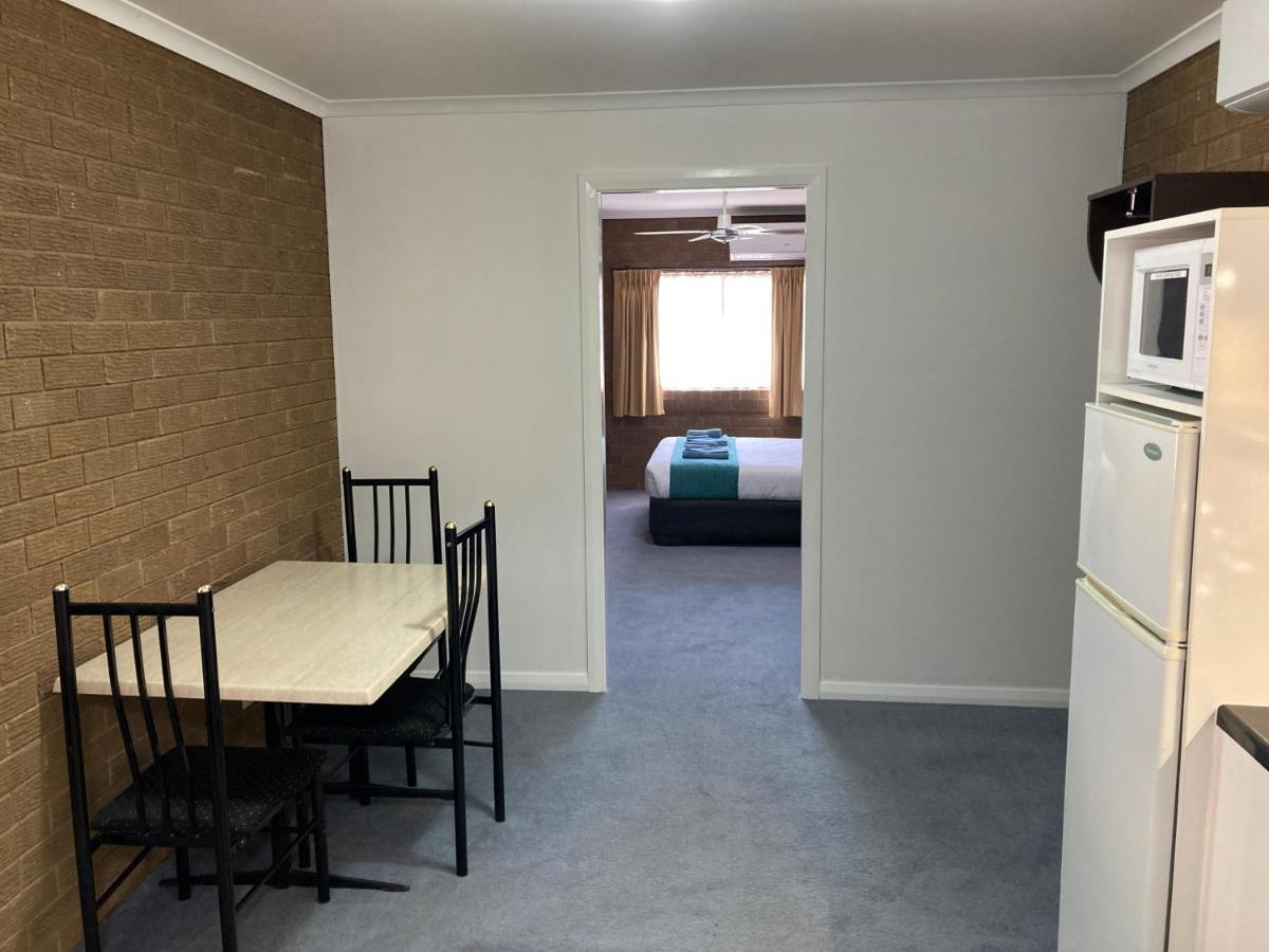 نارانديرا Camellia Motel المظهر الخارجي الصورة