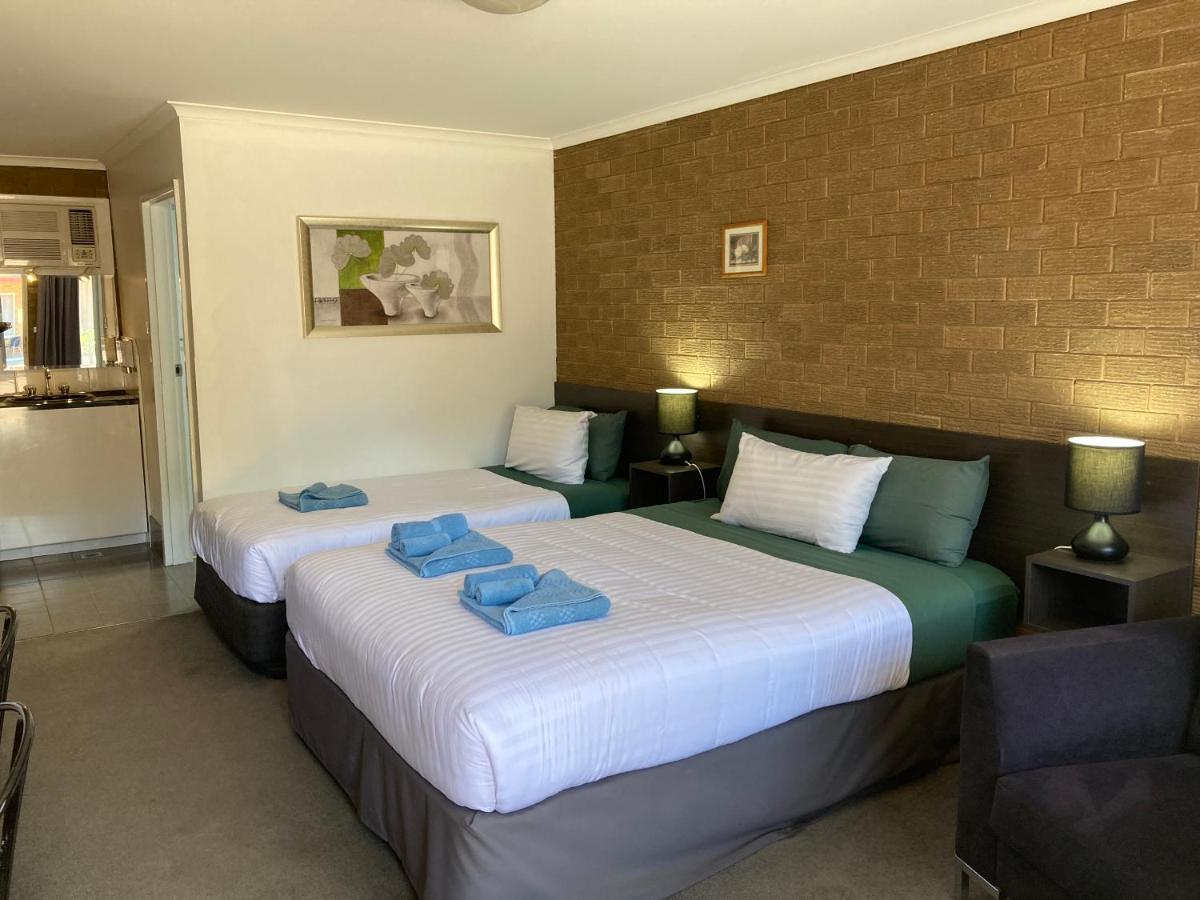 نارانديرا Camellia Motel المظهر الخارجي الصورة