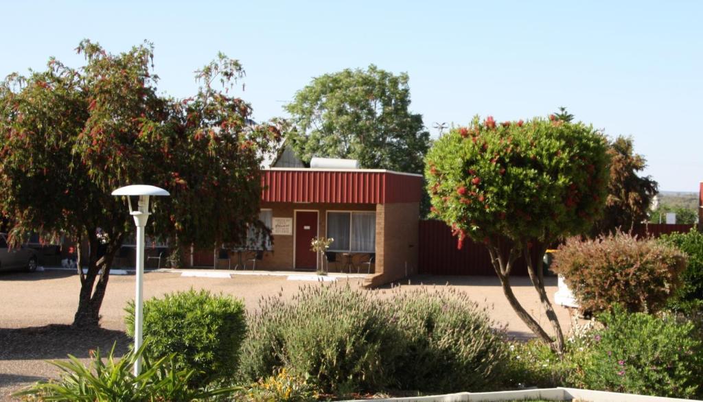 نارانديرا Camellia Motel المظهر الخارجي الصورة