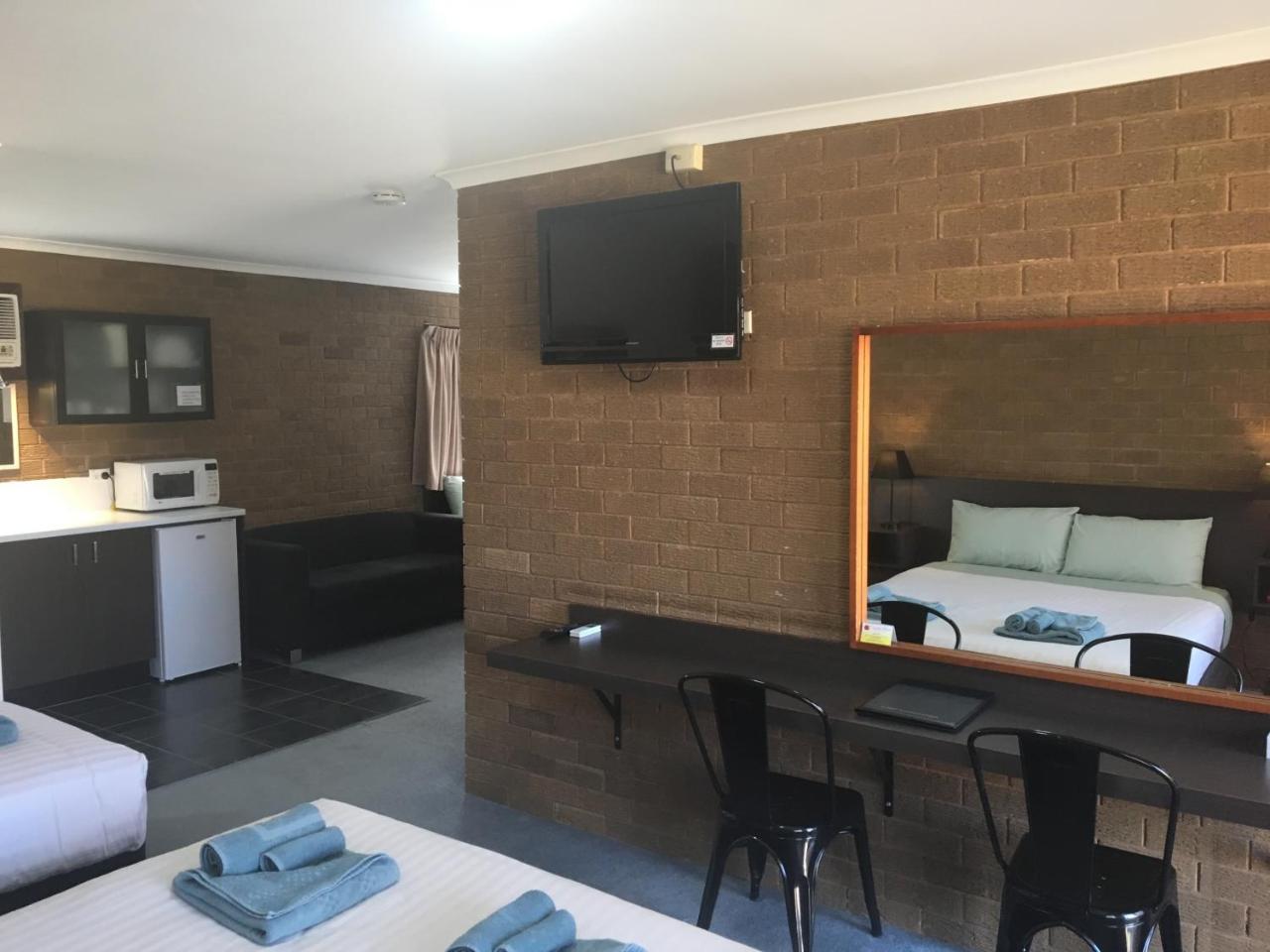 نارانديرا Camellia Motel المظهر الخارجي الصورة