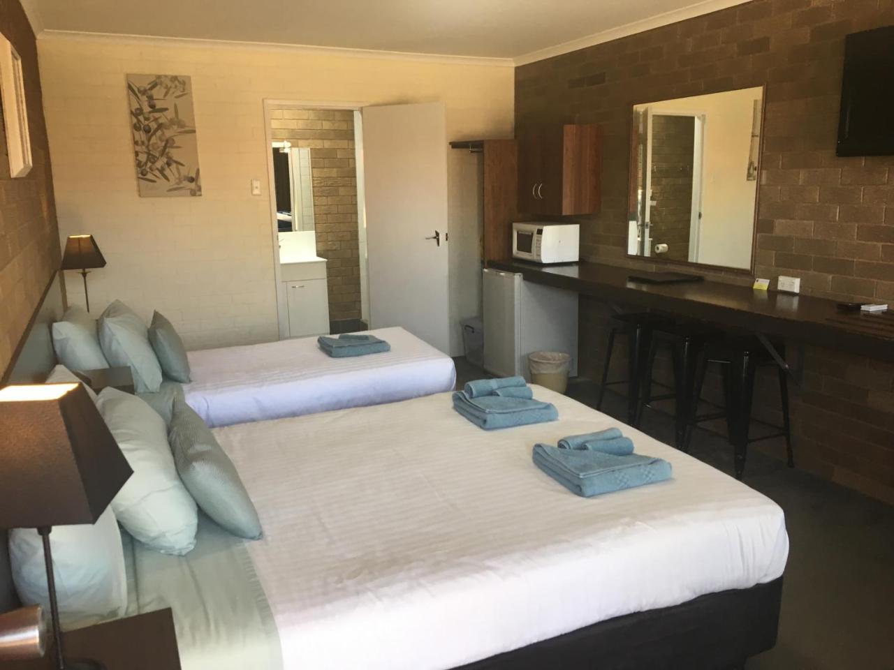 نارانديرا Camellia Motel المظهر الخارجي الصورة